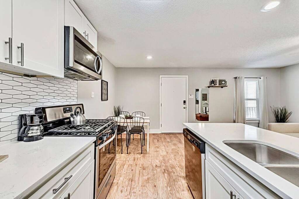 New - Near Deep Ellum + Downtown Dallas Flat Bagian luar foto